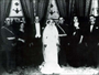 1933 – Silâh arkadaşı Org. İzzettin Çalışlar’ın kızının düğününde gelin ve damadın aileleriyle